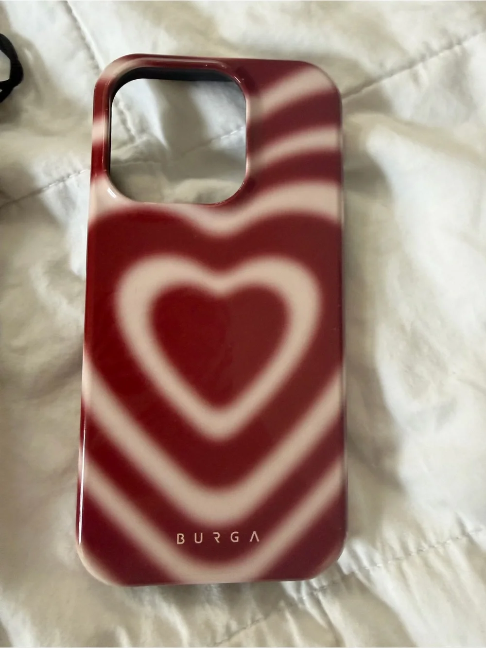 Burga IPhone 15 pro heart case